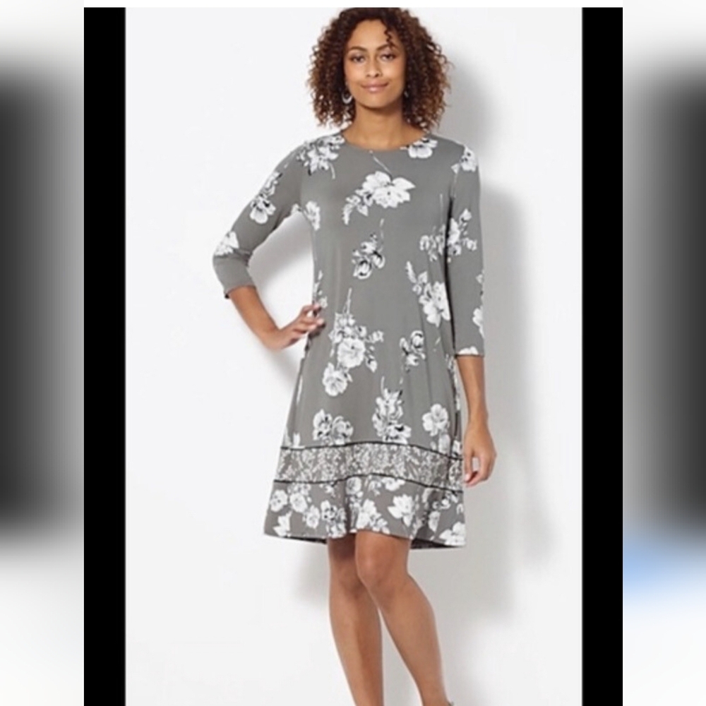 J. Jill Wearever Collection Size Small Green Floral Back Pleat Print Shift Dress